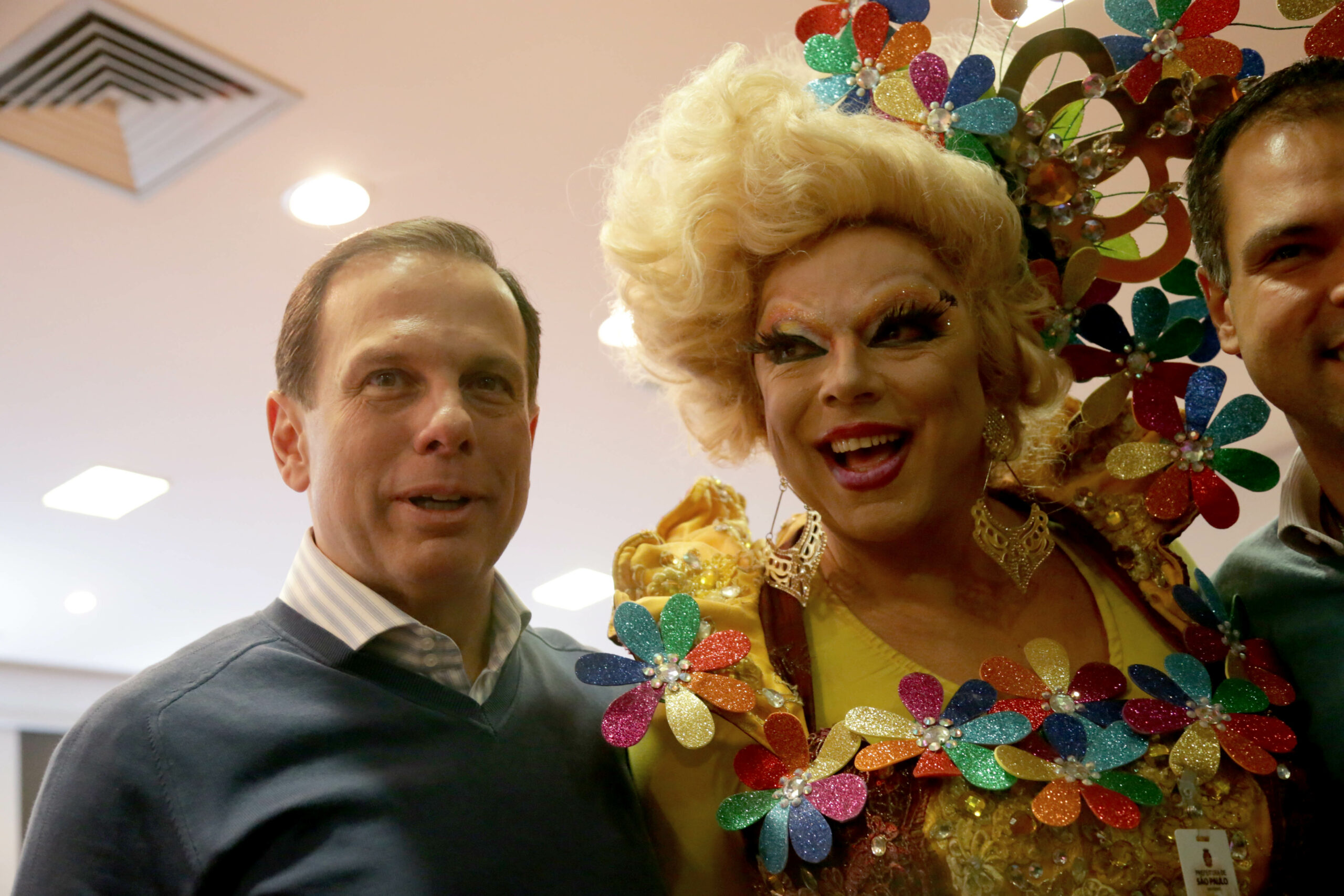 13/06/2017- São Paulo- SP, Brasil- Com presença do prefeito João Dória, da presidenta da Associação da Parada do Orgulho LGBT Claudia Garcia, do sócio fundador da APOGLBT Nelson Matias Pereira, dos patrocinadores Skol e Uber e representante do Governo do Estado de São Paulo, sobre a nossa 21ª Parada do Orgulho LGBT de São Paulo.
Foto: Paulo Pinto/FotosPublicas