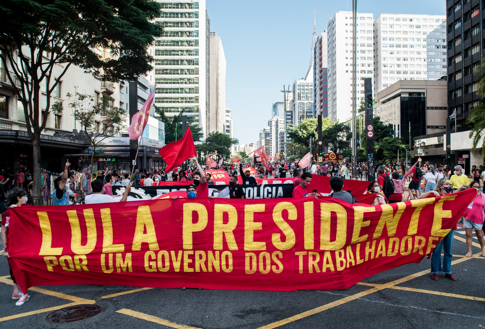 A100 - ato - faixa lula presidente