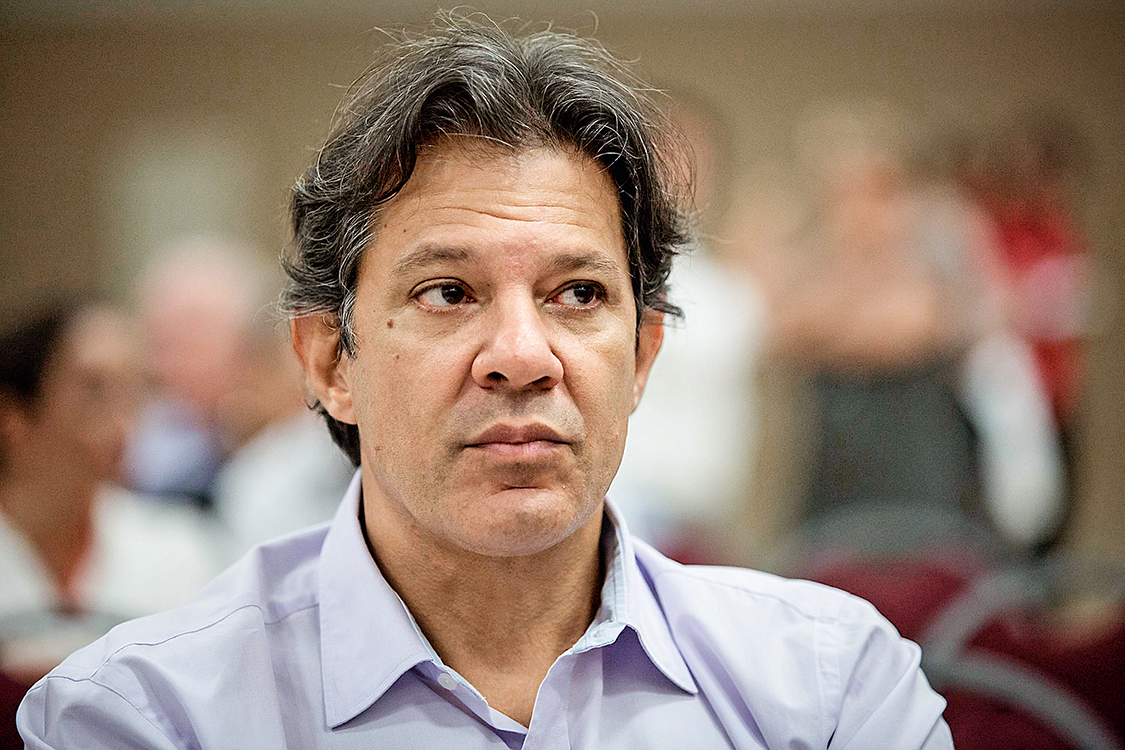 SP - BRASIL-QUE-POVO-QUER - POLÕTICA - Fernando Haddad, ex prefeito de S¿o Paulo, durante ato de abertura do Forum Nacional Brasil que o Povo Quer, organizado pela FundaÁ¿o Perseu Abramo, no Buffet Immensit·, na zona norte de S¿o Paulo (SP), na noite desta sexta feira (09). 09/03/2018 - Foto: PAULO LOPES/FUTURA PRESS/FUTURA PRESS/ESTAD¿O CONTE¿DO