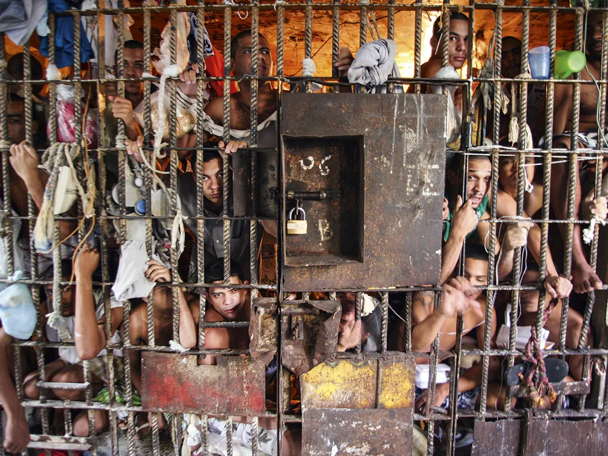 A502 - presidio-cadeia-lotada