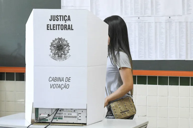A600 - opção - voto feminino