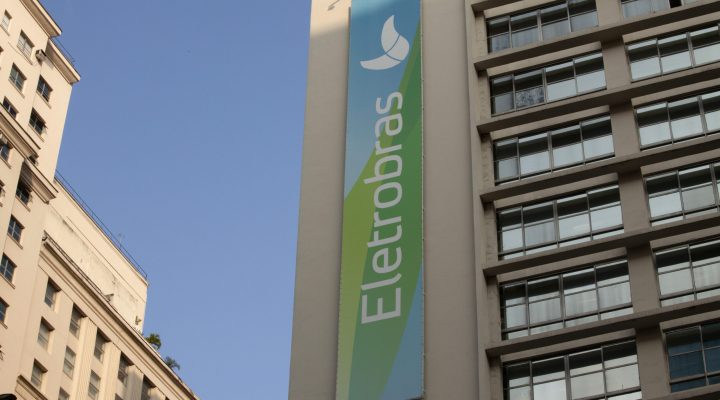 The headquarters building of Centrais Eletricas Brasileiras S.A., the state-owned utility company known as Eletrobras, stands in Rio de Janeiro, Brazil, on Wednesday, July 29, 2015. Eletrobras, which accounts for more than a third of energy generation in Latin Americas biggest economy, was plunged into the eight-month corruption scandal thats roiled Brazils financial markets and government on Tuesday when Federal Police arrested the former head of the utilitys nuclear unit, Eletronuclear. Photographer: Nadia Sussman/Bloomberg