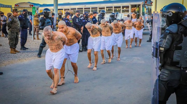 reuters-megaprisao-el-salvador-1500-26022023111302858